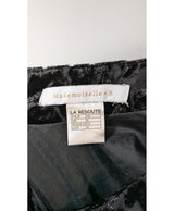 579906 Once Again, la référence de la friperie en ligne pour des achats de vêtements d'occasion sans souci et en état parfait.