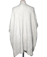 579996 Once Again, la référence de la friperie en ligne pour des achats de vêtements d'occasion sans souci et en état parfait.