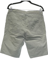 140672 Shorts et bermudas CALVIN KLEIN Occasion Vêtement occasion seconde main