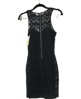 143290 Robes GUESS Occasion Vêtement occasion seconde main