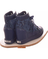 246058 Chaussures GUESS Occasion Vêtement occasion seconde main