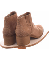 256412 Chaussures BERSHKA Occasion Vêtement occasion seconde main