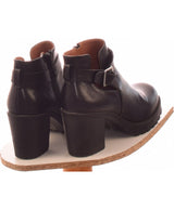 258382 Chaussures ERAM Occasion Vêtement occasion seconde main