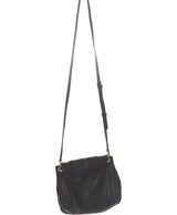 437850 Sacs GUESS Occasion Vêtement occasion seconde main