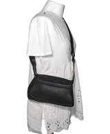 504633 Sacs MANGO Occasion Vêtement occasion seconde main