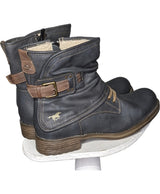 507190 Chaussures MUSTANG Occasion Vêtement occasion seconde main
