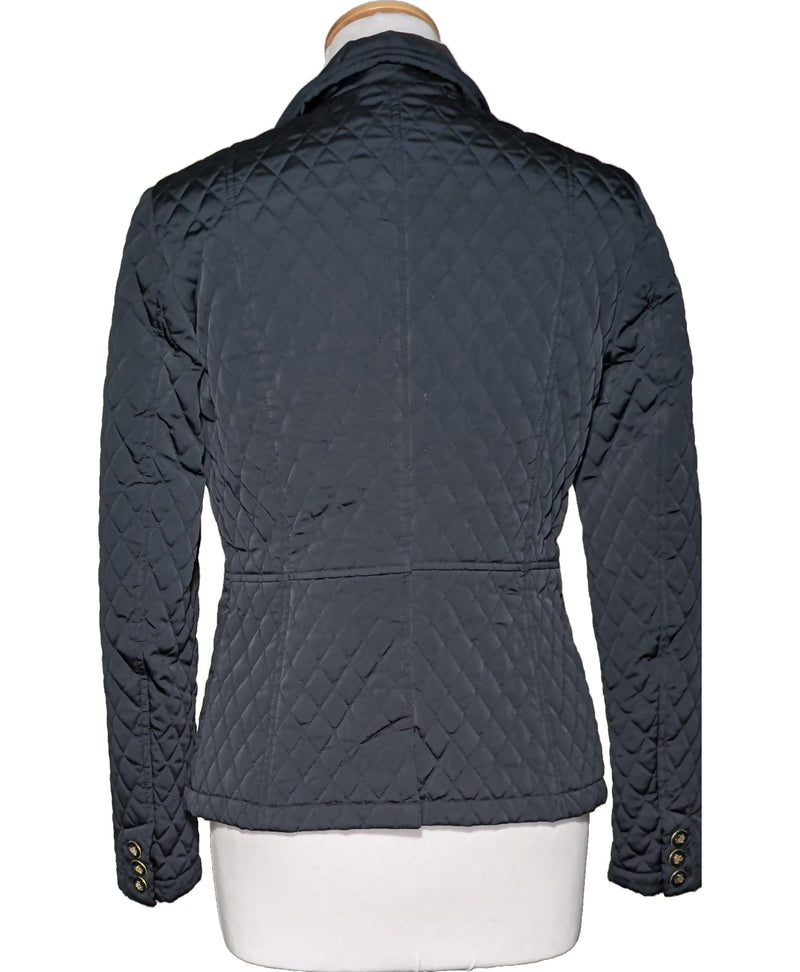 La garantie Once Again : 448611 vêtements d'occasion de marque en état irréprochable.