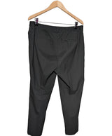 528645 Pantalons et pantacourts UNIQLO Occasion Vêtement occasion seconde main