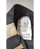 Expérience d'achat simple et satisfaisante pour cette fripe 544517 de qualité, offert par Once Again.