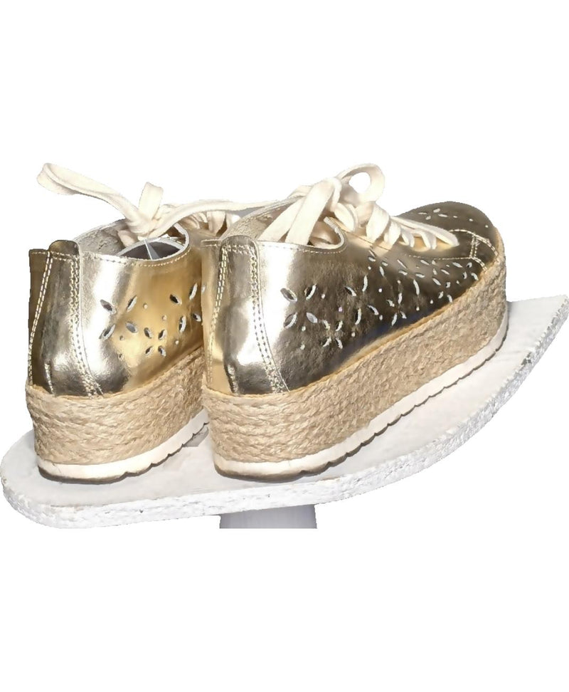 545549 Chaussures GUESS Occasion Vêtement occasion seconde main