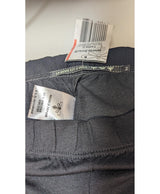 La garantie Once Again : 546505 vêtements d'occasion de marque en état irréprochable.