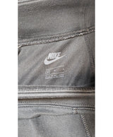 La garantie Once Again : 546580 vêtements d'occasion de marque en état irréprochable.