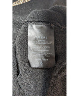 La garantie Once Again : 546605 vêtements d'occasion de marque en état irréprochable.