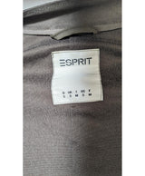 La garantie Once Again : 546611 vêtements d'occasion de marque en état irréprochable.