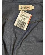 Expérience d'achat simple et satisfaisante pour cette fripe 547852 de qualité, offert par Once Again.