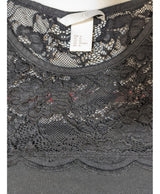La garantie Once Again : 547941 vêtements d'occasion de marque en état irréprochable.