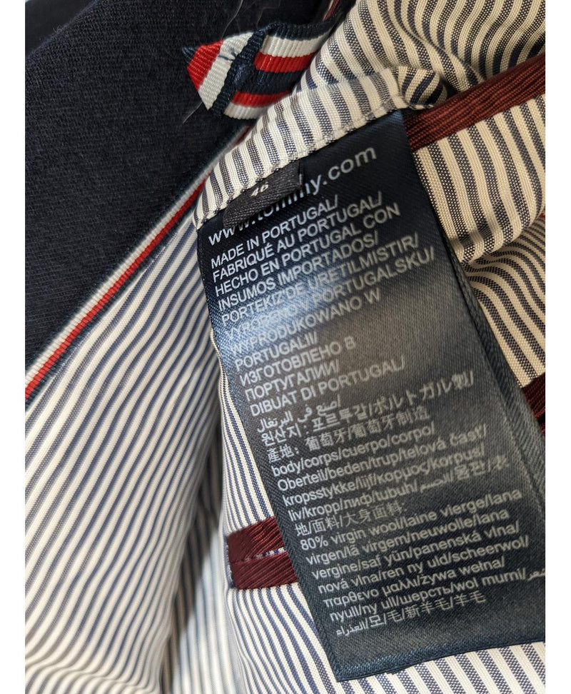 La garantie Once Again : 547986 vêtements d'occasion de marque en état irréprochable.