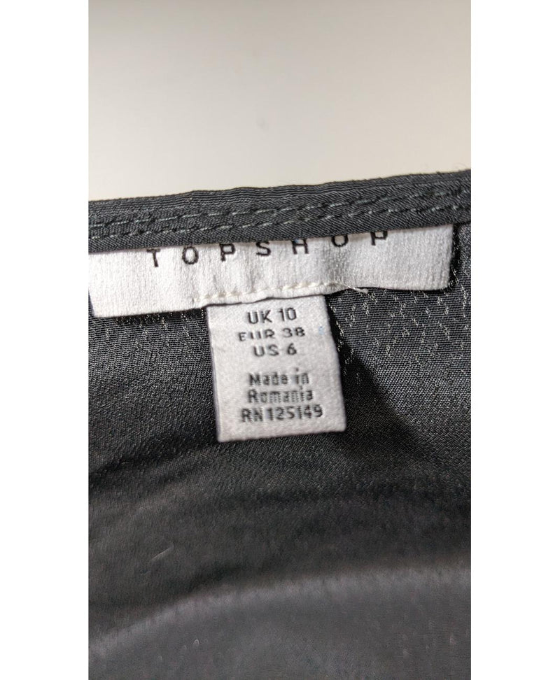 Le choix intelligent pour la mode durable, cette pièce 548517 Once Again allie parfait état et prix abordable.