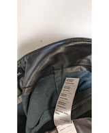 Le choix intelligent pour la mode durable, cette pièce 550619 Once Again allie parfait état et prix abordable.