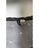 Élégance responsable avec cette pièce vintage 554552 en parfait état, sélectionnée par Once Again.