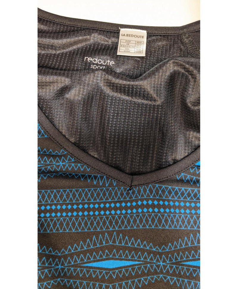 556543 Once Again, la référence de la friperie en ligne pour des achats de vêtements d'occasion sans souci et en état parfait.