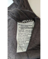 Expérience d'achat simple et satisfaisante pour cette fripe 558273 de qualité, offert par Once Again.