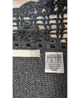 Expérience d'achat simple et satisfaisante pour cette fripe 558311 de qualité, offert par Once Again.