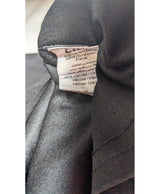 La garantie Once Again : 558414 vêtements d'occasion de marque en état irréprochable.