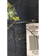 558436 Once Again, la référence de la friperie en ligne pour des achats de vêtements d'occasion sans souci et en état parfait.