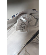 558446 Once Again, la référence de la friperie en ligne pour des achats de vêtements d'occasion sans souci et en état parfait.