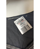 La garantie Once Again : 558460 vêtements d'occasion de marque en état irréprochable.