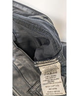 558513 Once Again, la référence de la friperie en ligne pour des achats de vêtements d'occasion sans souci et en état parfait.