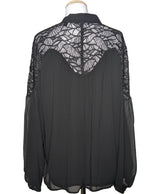 La garantie Once Again : 558539 vêtements d'occasion de marque en état irréprochable.