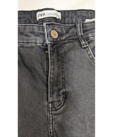 Le choix intelligent pour la mode durable, cette pièce 558615 Once Again allie parfait état et prix abordable.