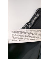 560009 Once Again, la référence de la friperie en ligne pour des achats de vêtements d'occasion sans souci et en état parfait.