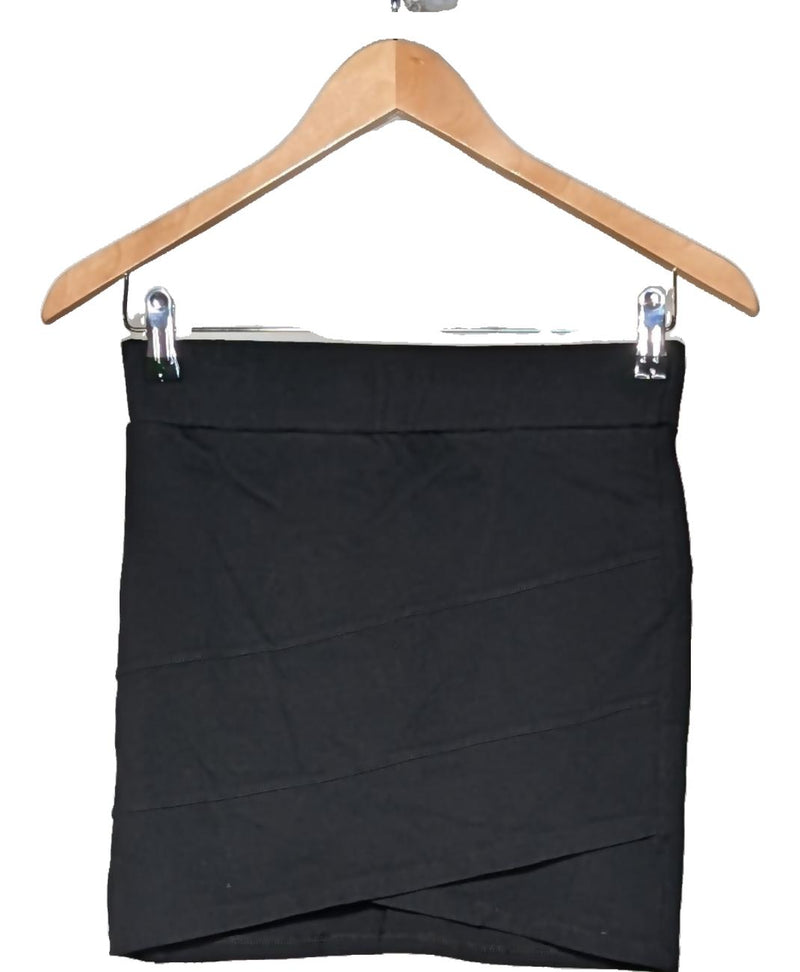 560834 - Vêtement d'occasion certifié par Once Again, qualité et durabilité à prix accessible.