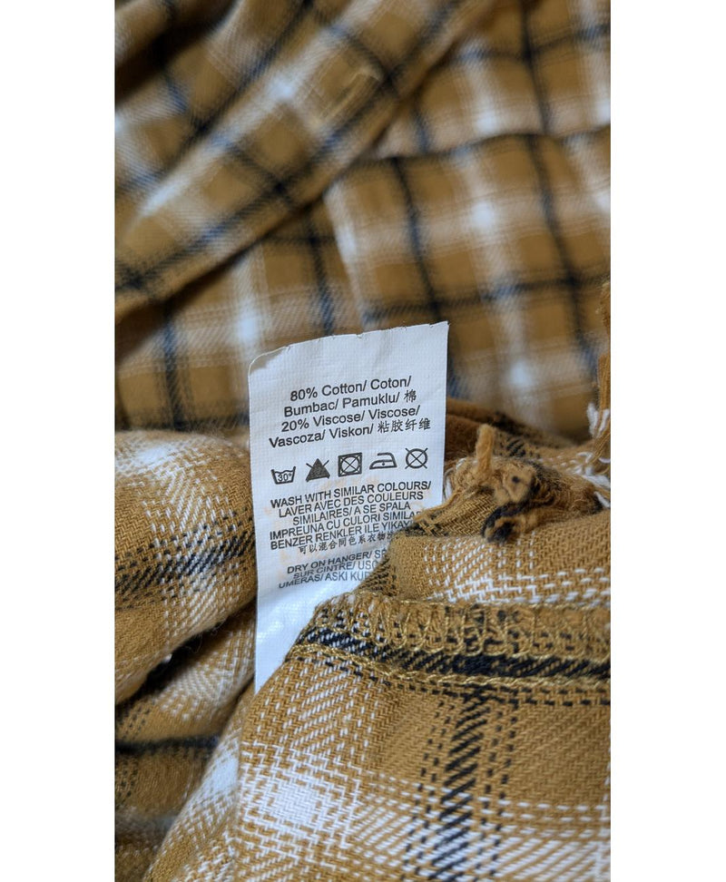 Élégance responsable avec cette pièce vintage 560850 en parfait état, sélectionnée par Once Again.