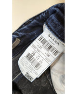 Shopping simplifié avec Once Again pour 560941 : trouvez des pièces uniques en très bon état en quelques clics.