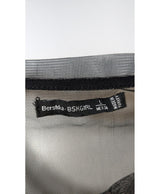 La garantie Once Again : 561049 vêtements d'occasion de marque en état irréprochable.