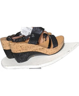 Le choix intelligent pour la mode durable, cette pièce 561083 Once Again allie parfait état et prix abordable.