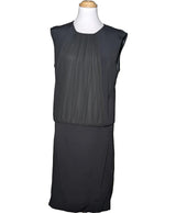 La garantie Once Again : 561253 vêtements d'occasion de marque en état irréprochable.