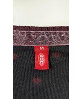 561570 Once Again, la référence de la friperie en ligne pour des achats de vêtements d'occasion sans souci et en état parfait.