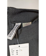 561629 Once Again, la référence de la friperie en ligne pour des achats de vêtements d'occasion sans souci et en état parfait.