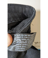 La garantie Once Again : 561637 vêtements d'occasion de marque en état irréprochable.