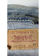 Shopping simplifié avec Once Again pour 561684 : trouvez des pièces uniques en très bon état en quelques clics.