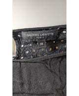 561817 Once Again, la référence de la friperie en ligne pour des achats de vêtements d'occasion sans souci et en état parfait.