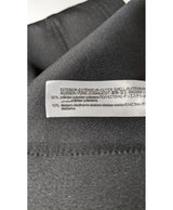 561866 Once Again, la référence de la friperie en ligne pour des achats de vêtements d'occasion sans souci et en état parfait.