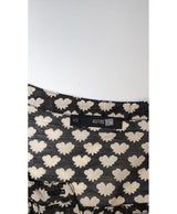 562433 Once Again, la référence de la friperie en ligne pour des achats de vêtements d'occasion sans souci et en état parfait.