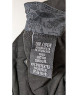 Expérience d'achat simple et satisfaisante pour cette fripe 562446 de qualité, offert par Once Again.