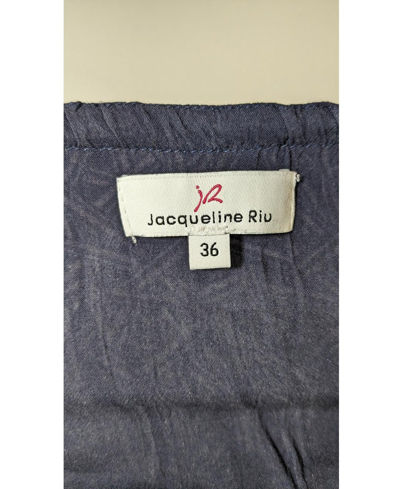 Élégance responsable avec cette pièce vintage 562482 en parfait état, sélectionnée par Once Again.